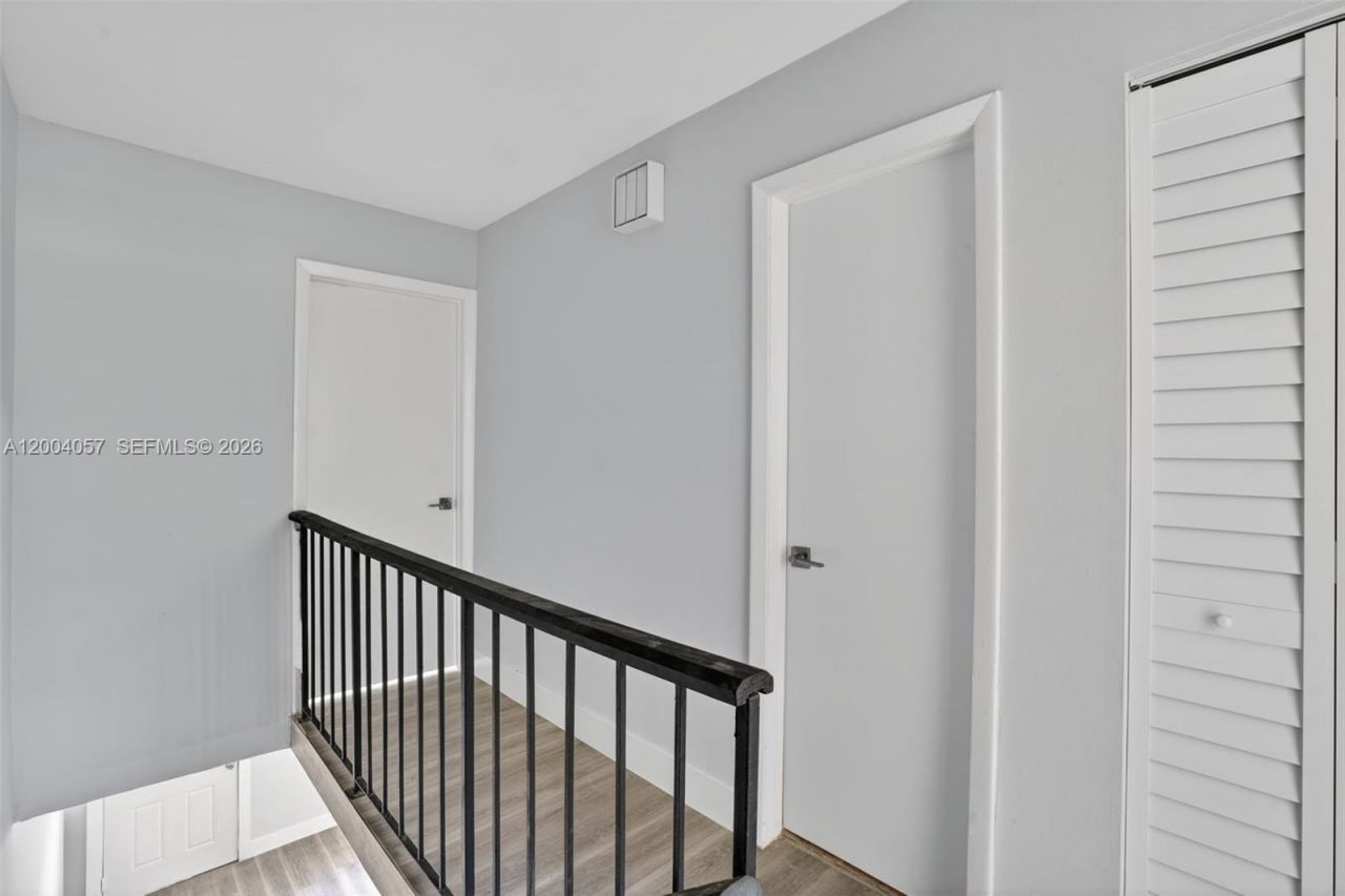 2276 W 56th St , Unit 109, Hialeah, FL 33016 Photo