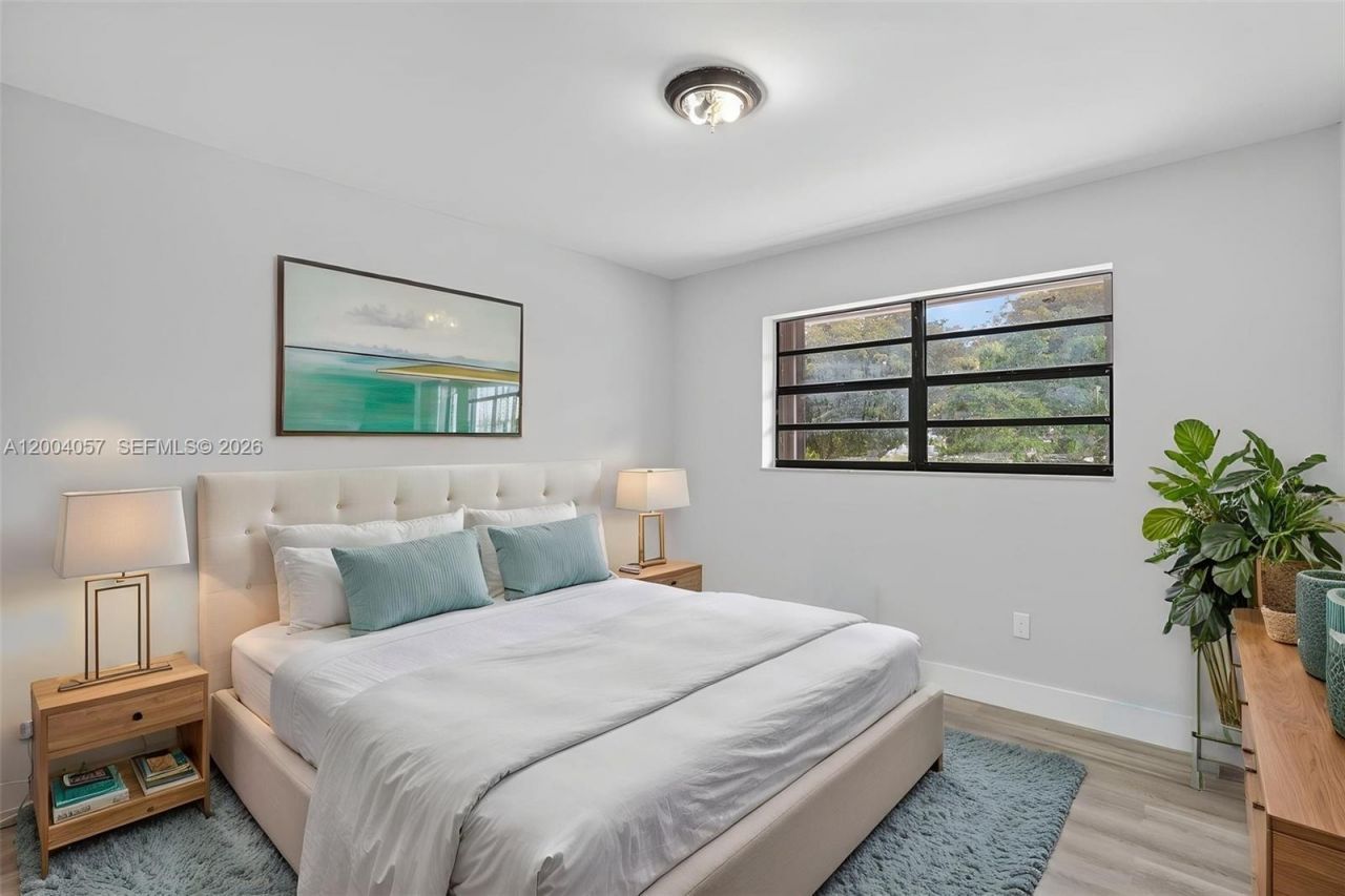 2276 W 56th St , Unit 109, Hialeah, FL 33016 Photo