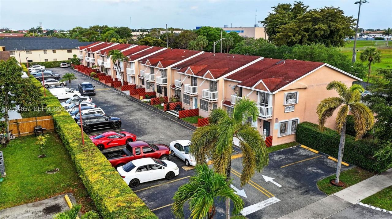 2276 W 56th St , Unit 109, Hialeah, FL 33016 Photo