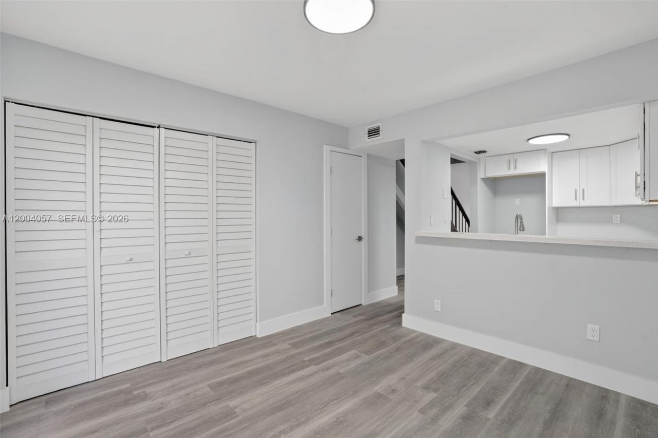 2276 W 56th St , Unit 109, Hialeah, FL 33016 Photo