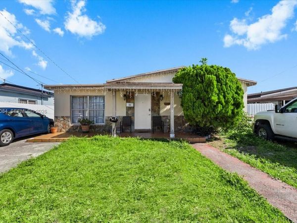 9025 SW 36th St , Miami, FL 33165