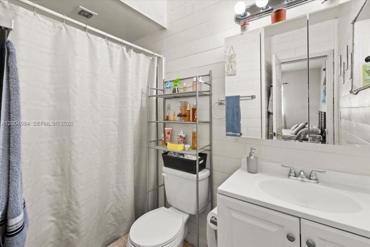 9025 SW 36th St , Miami, FL 33165 Photo