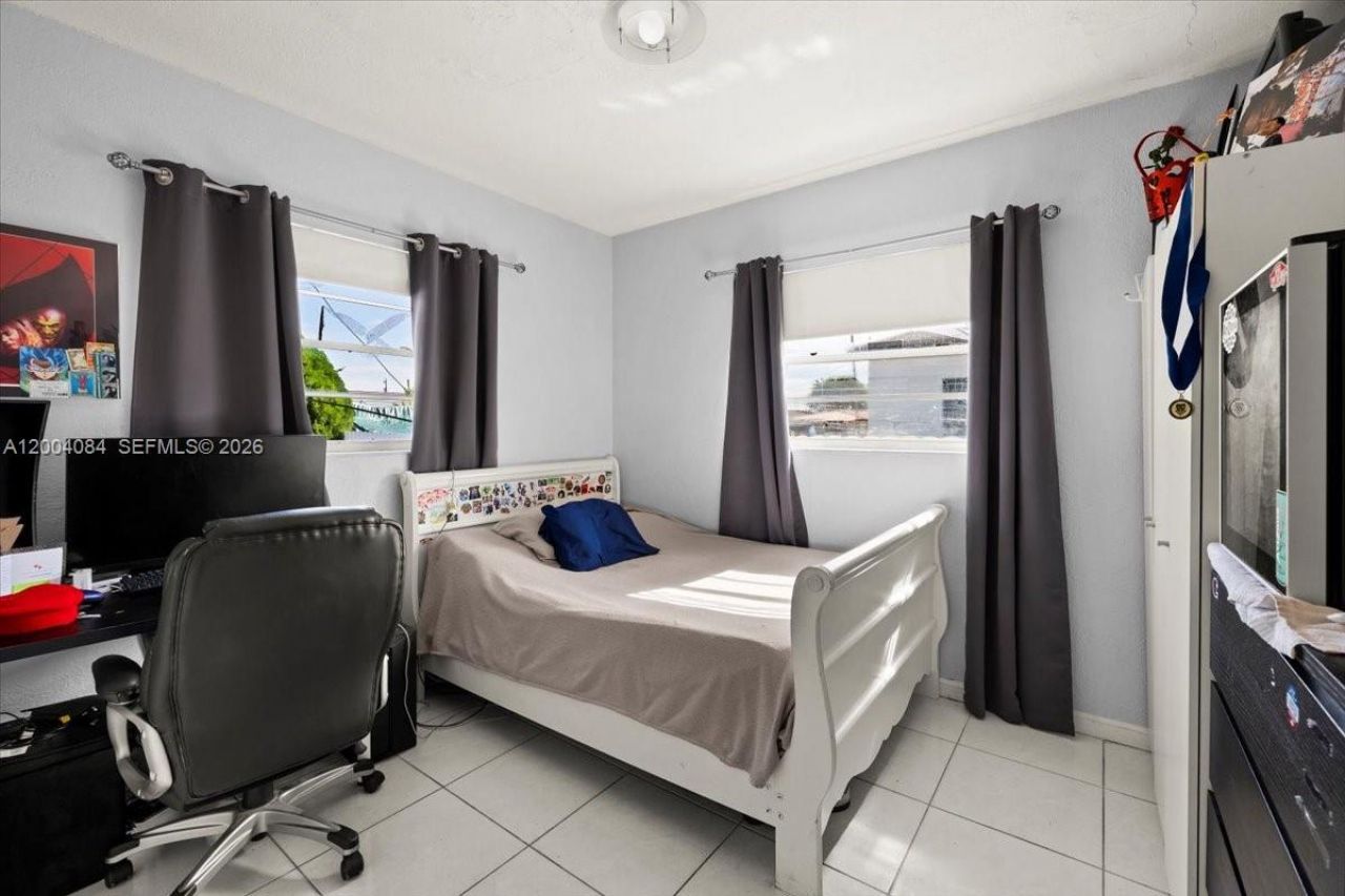 9025 SW 36th St , Miami, FL 33165 Photo