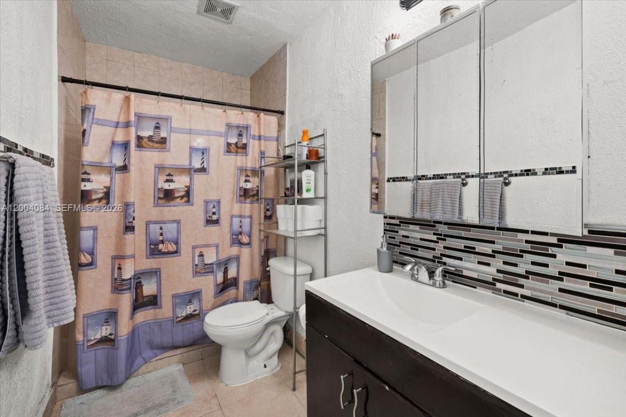 9025 SW 36th St , Miami, FL 33165 Photo