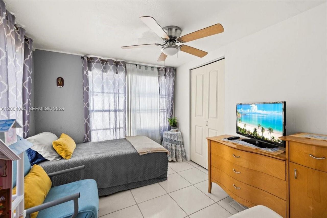 9025 SW 36th St , Miami, FL 33165 Photo