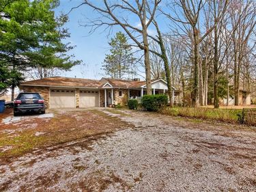 8197 Irish Road, Millington Twp, MI 48746