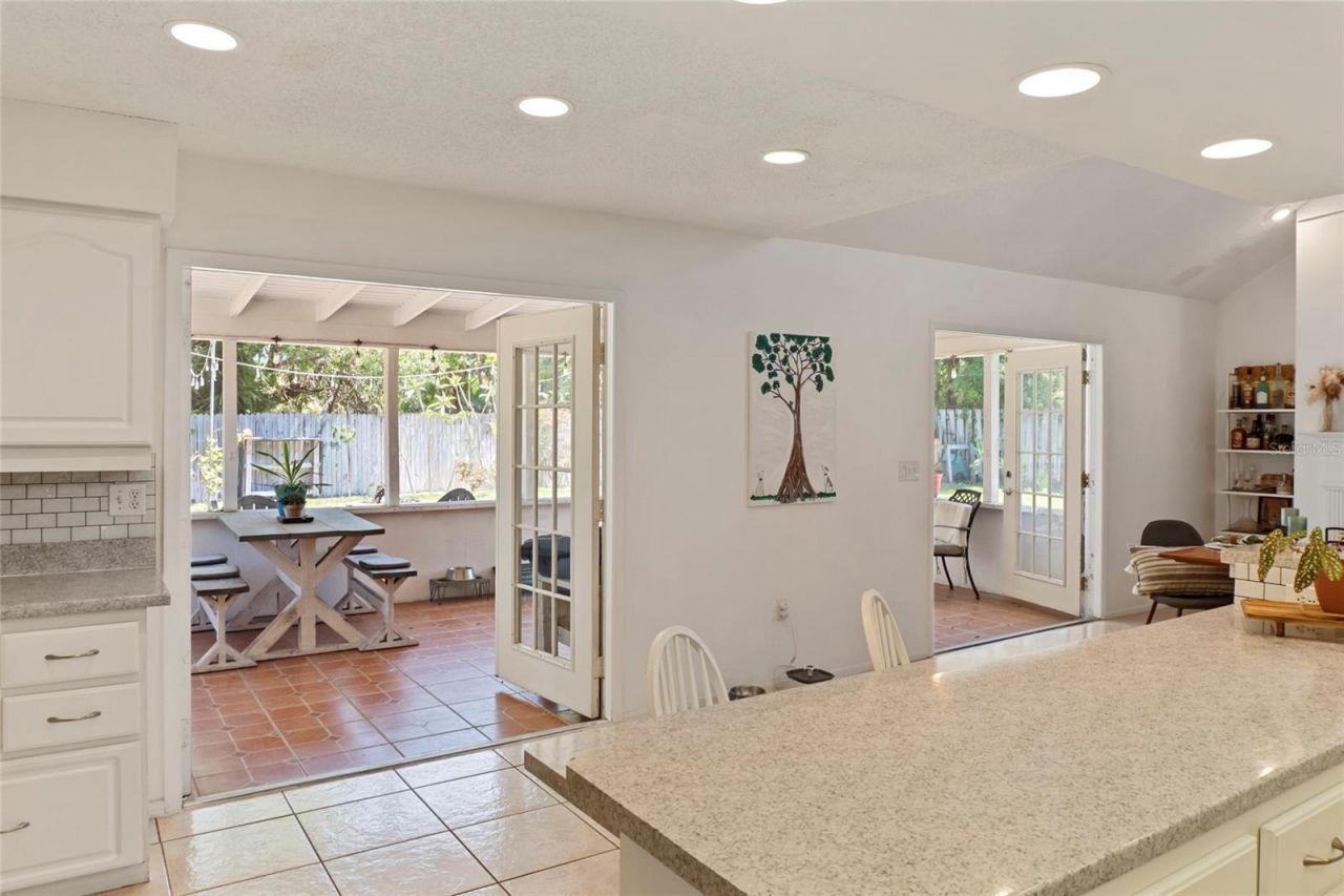 7303 Manatee Street, Sarasota, FL 34243 Photo