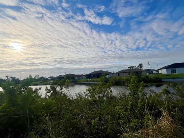 934 NE 12TH STREET , CAPE CORAL, FL 33909