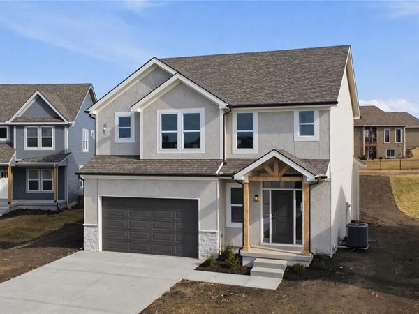 27612 E 128th Court, Lee's Summit, MO 64086