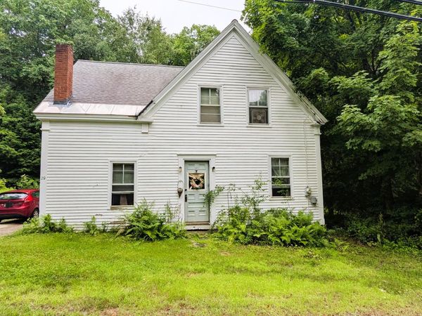 29 Kents Hill Road , Wayne, ME 04284