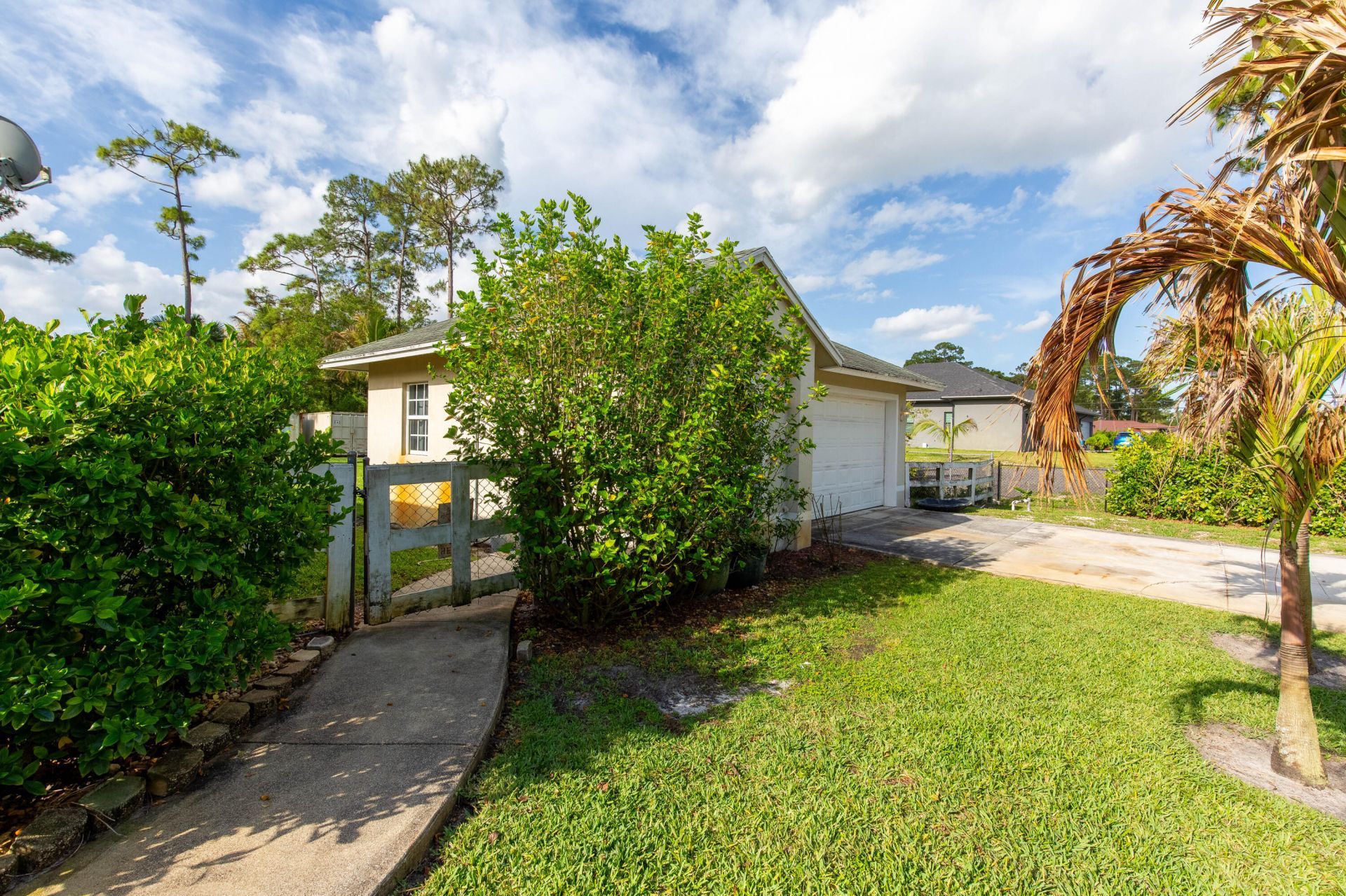 13428 N 87th St Street N, Unit Guest Hous, The Acreage, FL 33412 Photo