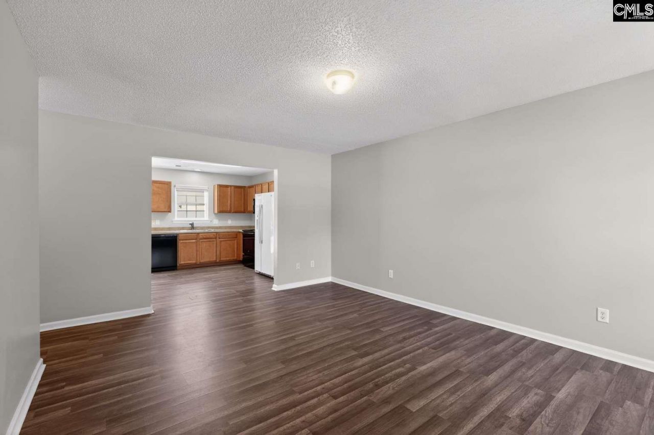 141 Kingston Ridge Drive  Photo 11