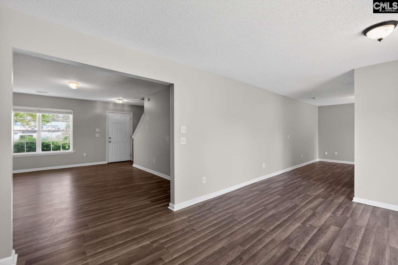 141 Kingston Ridge Drive  Photo 12