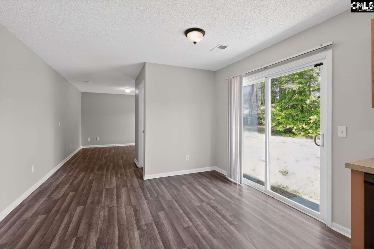 141 Kingston Ridge Drive  Photo 13