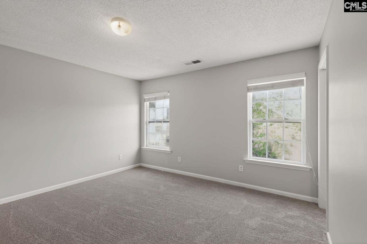 141 Kingston Ridge Drive  Photo 17