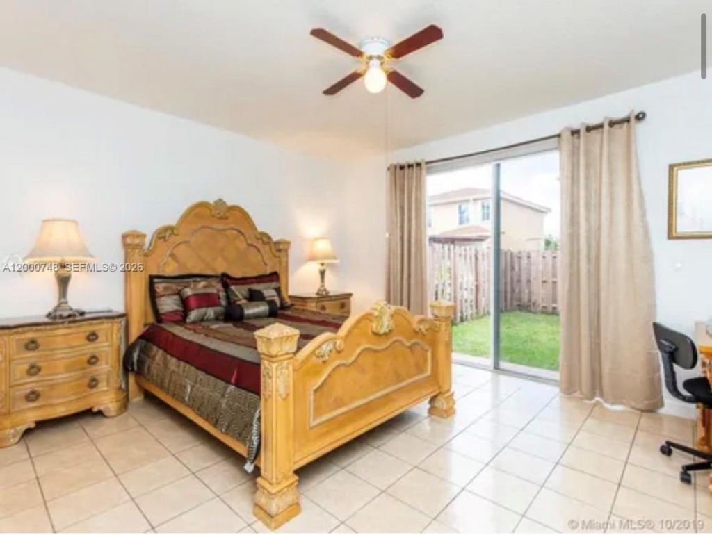 8135 NW 198th Ter , Hialeah, FL 33015 Photo