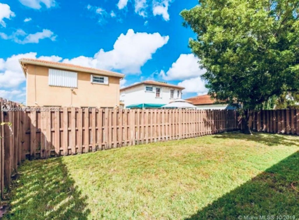 8135 NW 198th Ter , Hialeah, FL 33015 Photo
