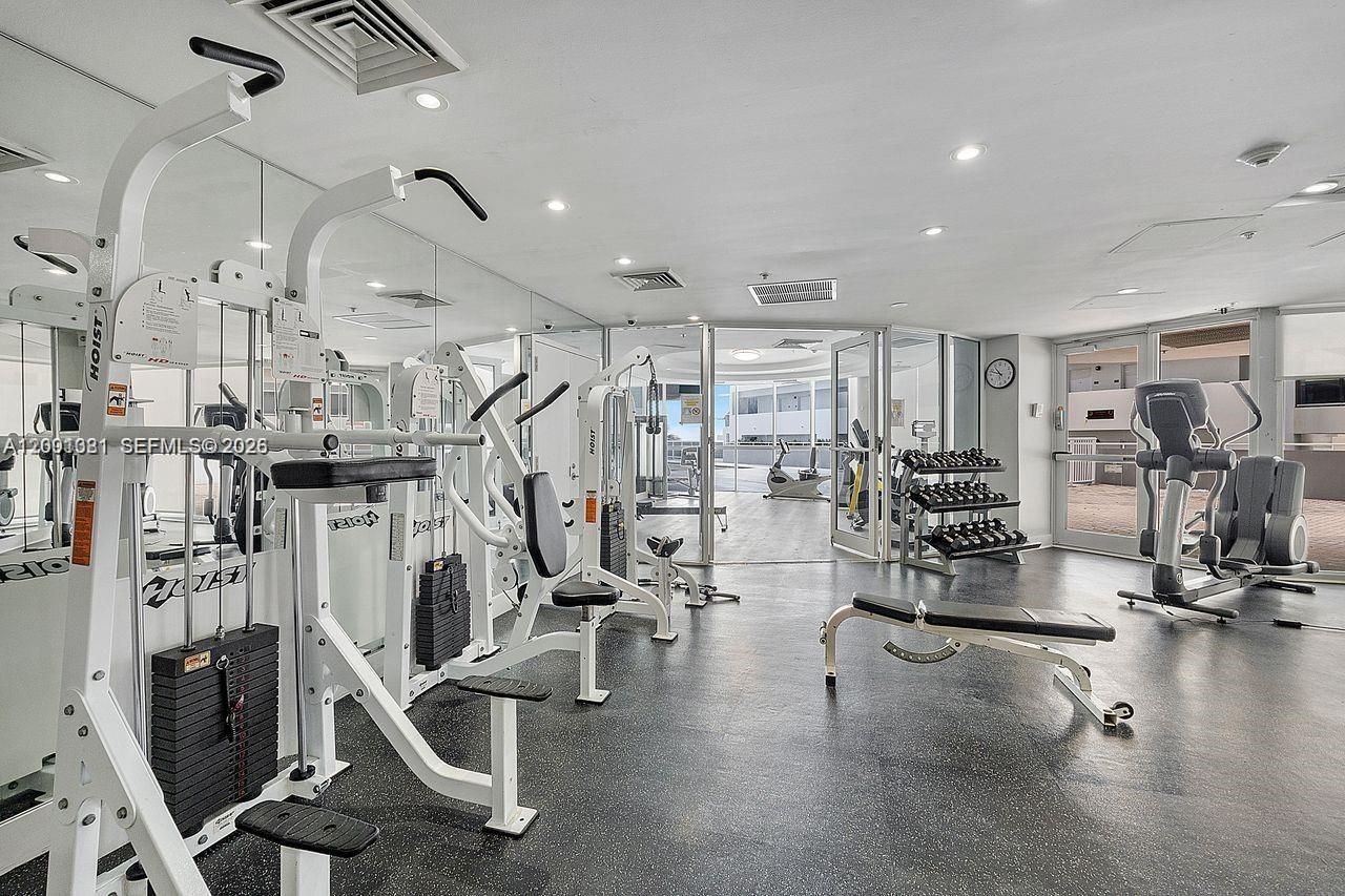 6301 Collins Ave , Unit 2008, Miami Beach, FL 33141 Photo