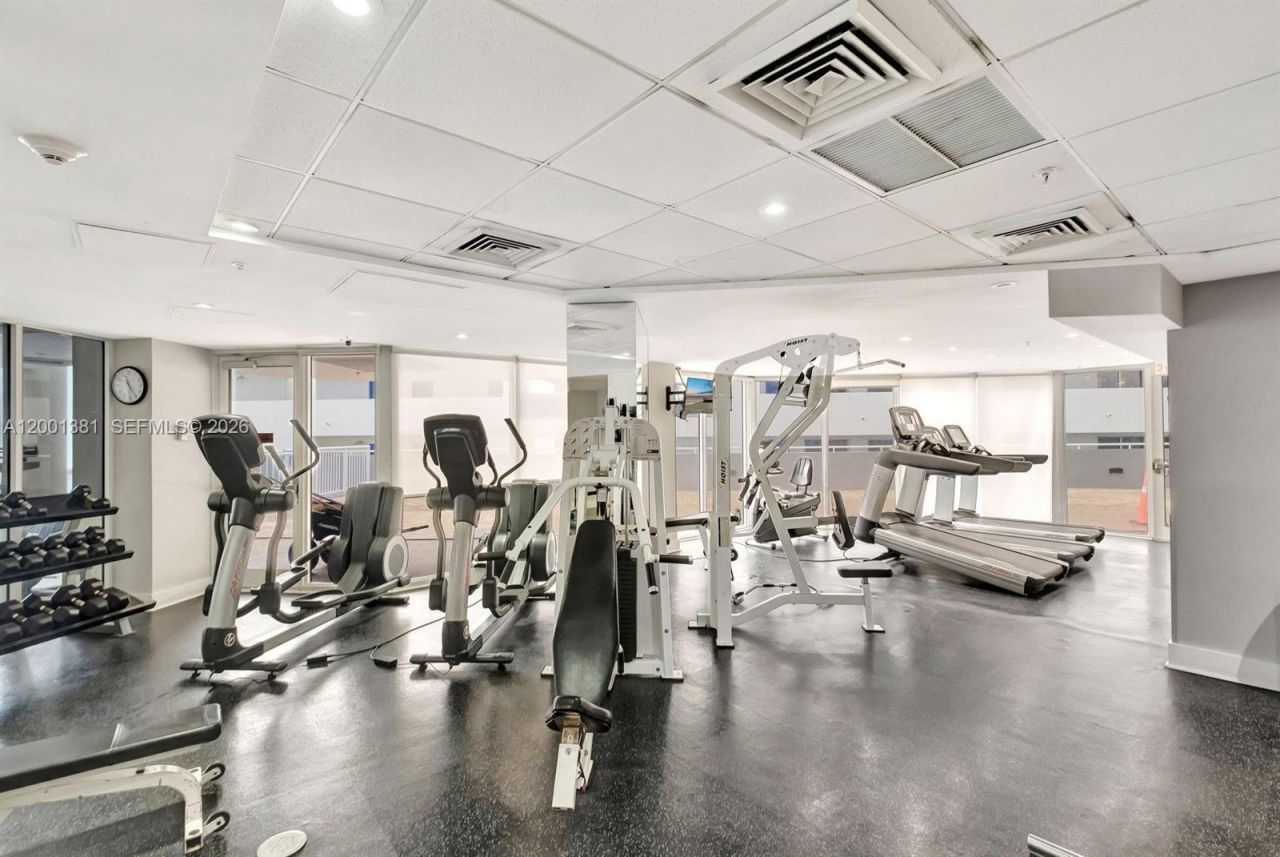 6301 Collins Ave , Unit 2008, Miami Beach, FL 33141 Photo