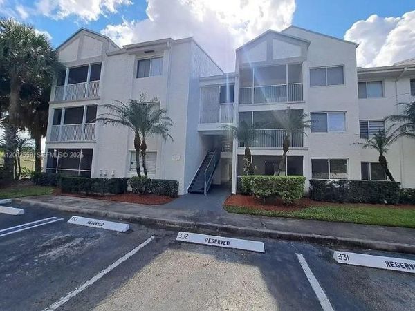 5760 Rock Island Rd , Unit 330, Tamarac, FL 33319