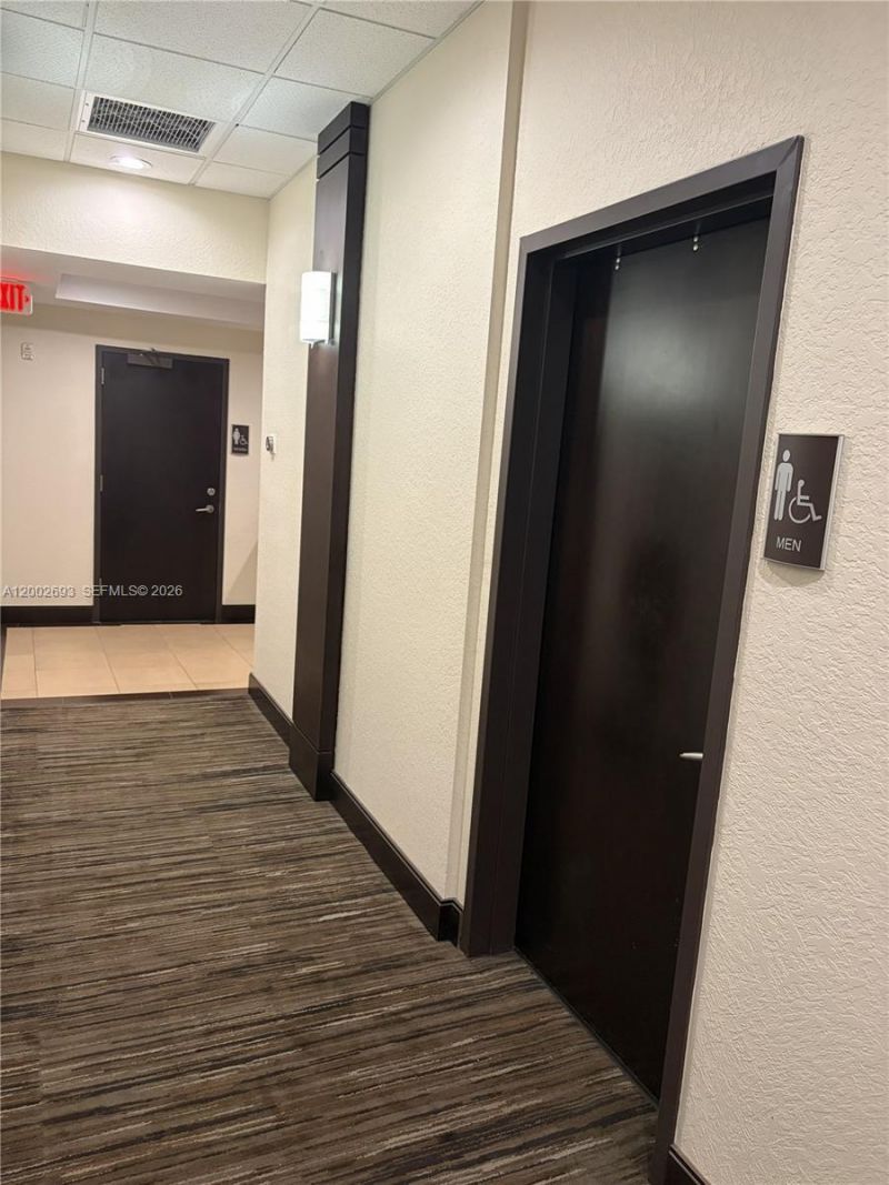 1961 NW 150th Ave, Unit D1, Pembroke Pines, FL 33028 Photo