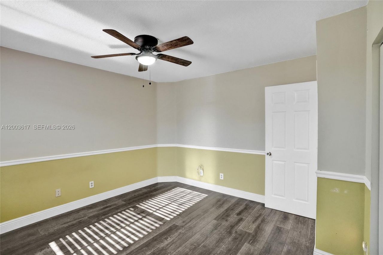 245 NW 207th Ter , Pembroke Pines, FL 33029 Photo