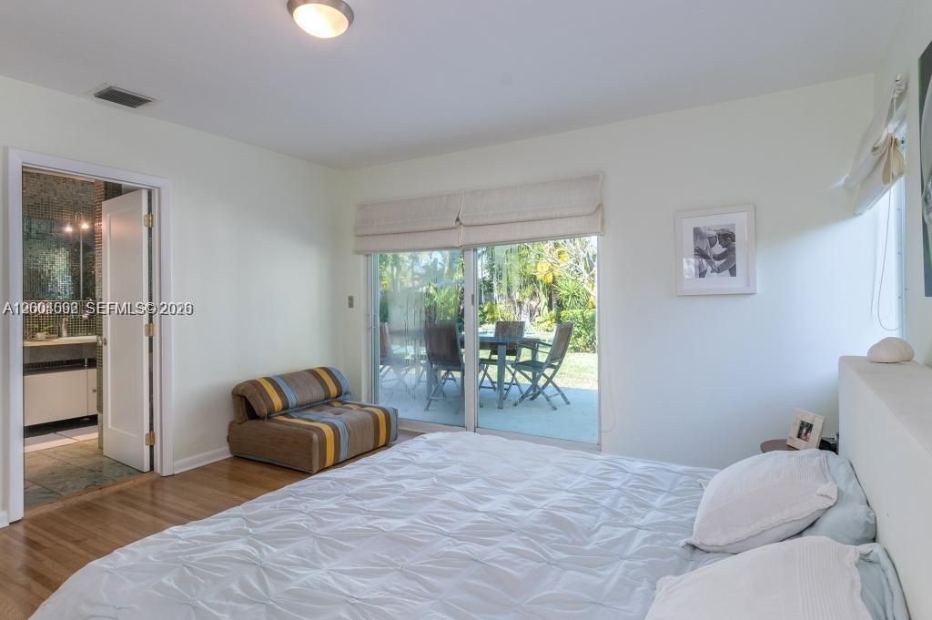 1123 Bay Dr, Miami Beach, FL 33141 Photo