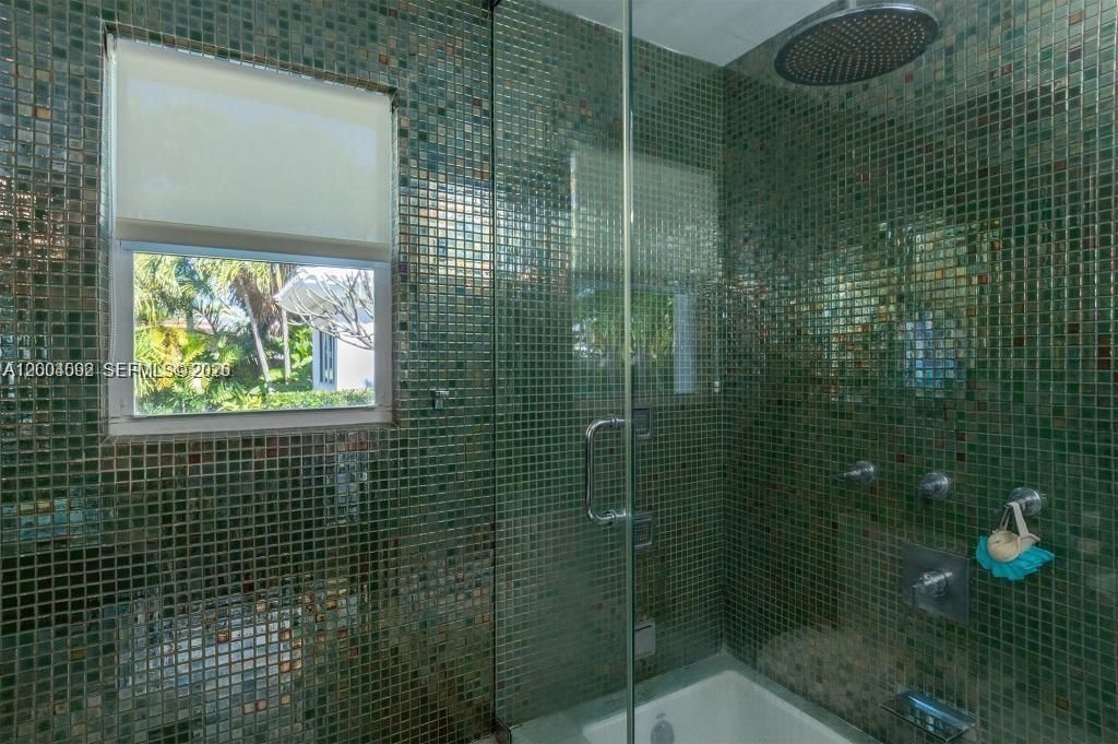 1123 Bay Dr, Miami Beach, FL 33141 Photo
