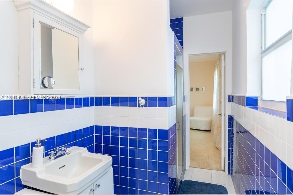 1123 Bay Dr, Miami Beach, FL 33141 Photo