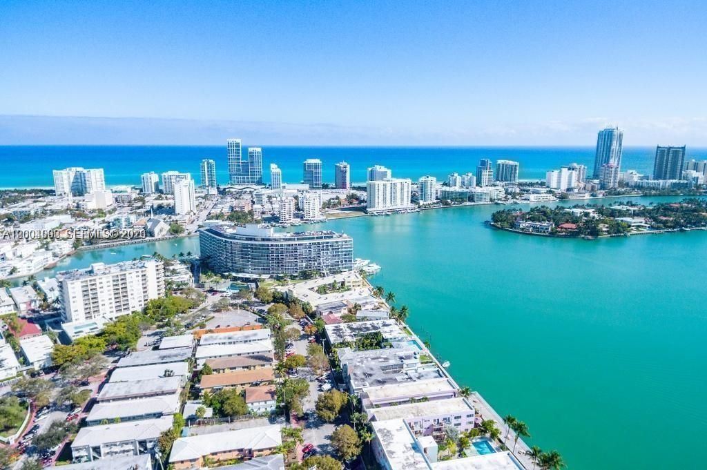 1123 Bay Dr, Miami Beach, FL 33141 Photo