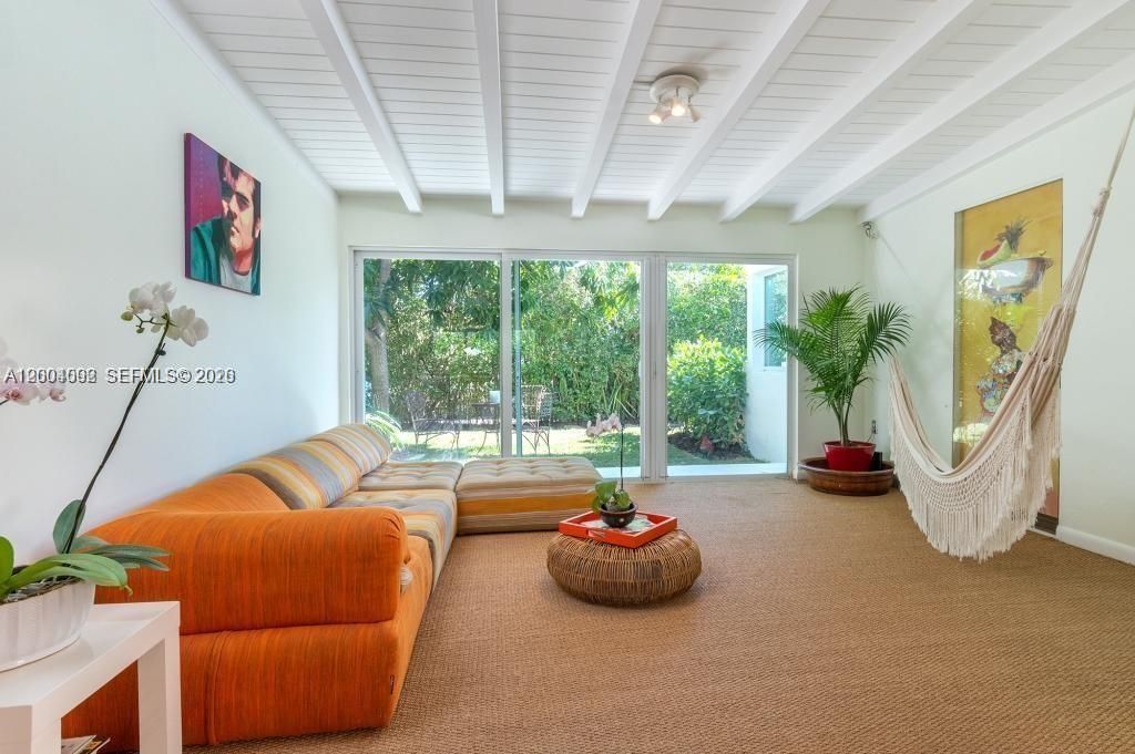 1123 Bay Dr, Miami Beach, FL 33141 Photo
