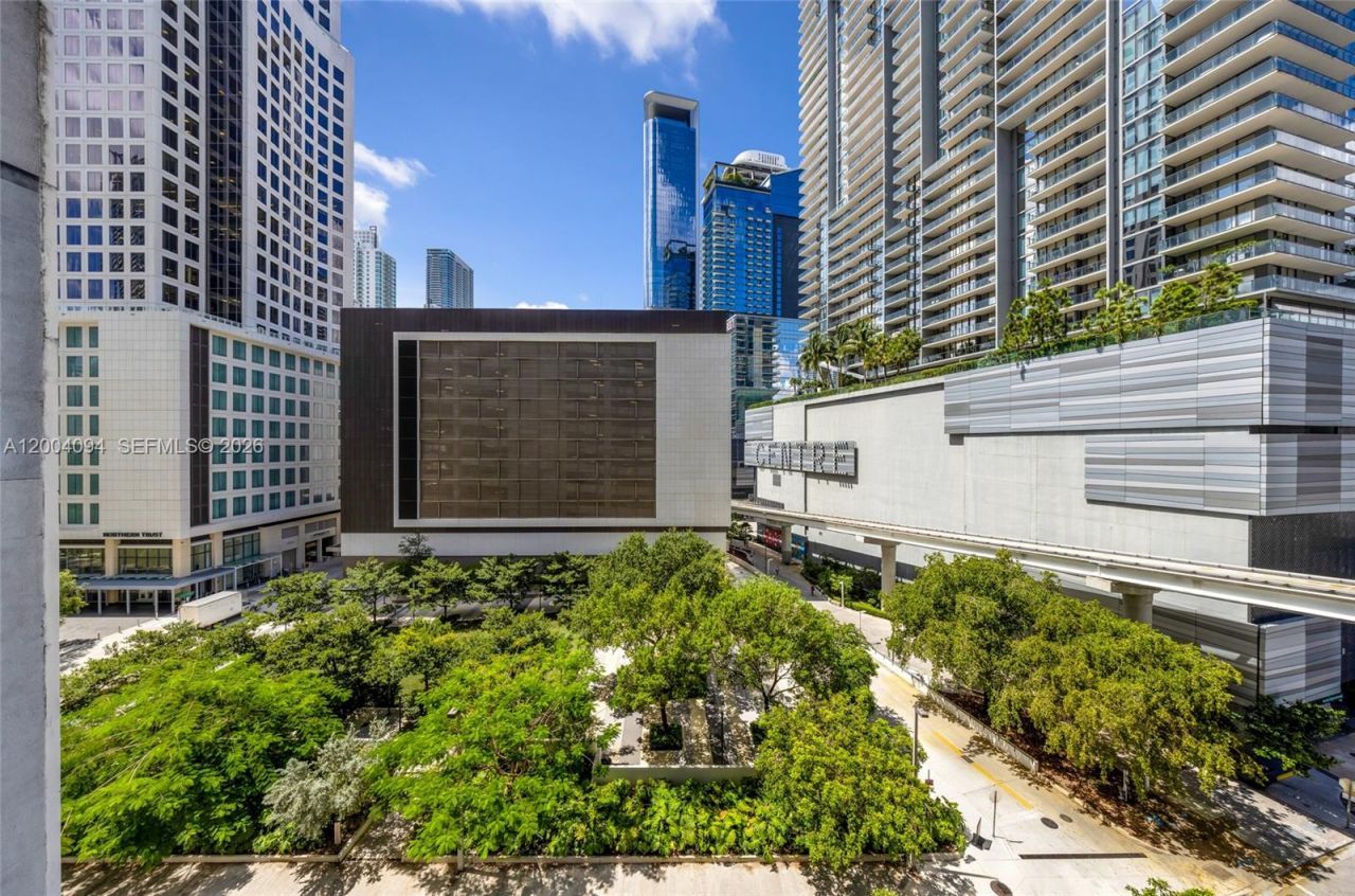 31 SE 6th St , Unit 907, Miami, FL 33131 Photo