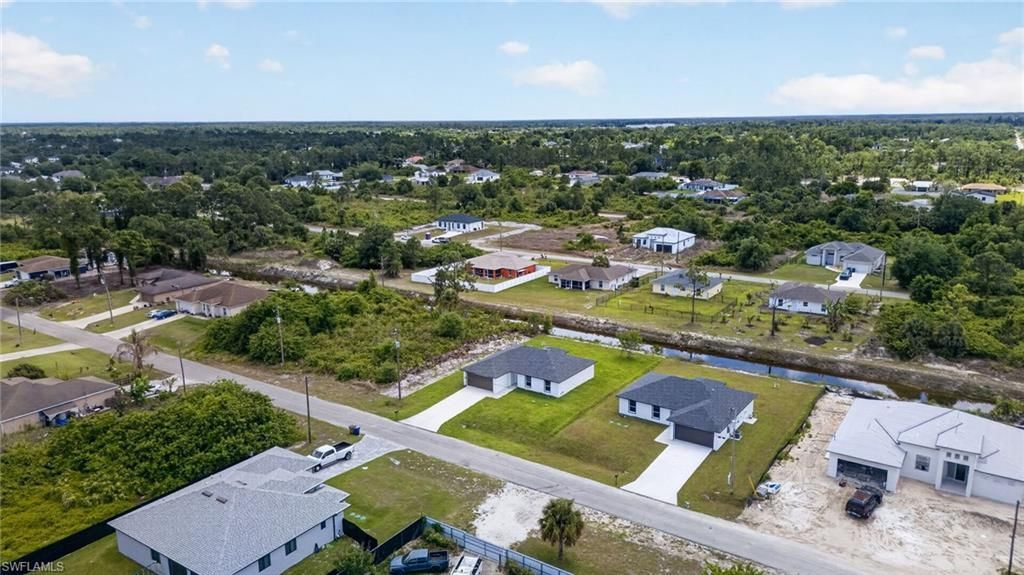 702 Carbon St E, Lehigh Acres, FL 33974 Photo