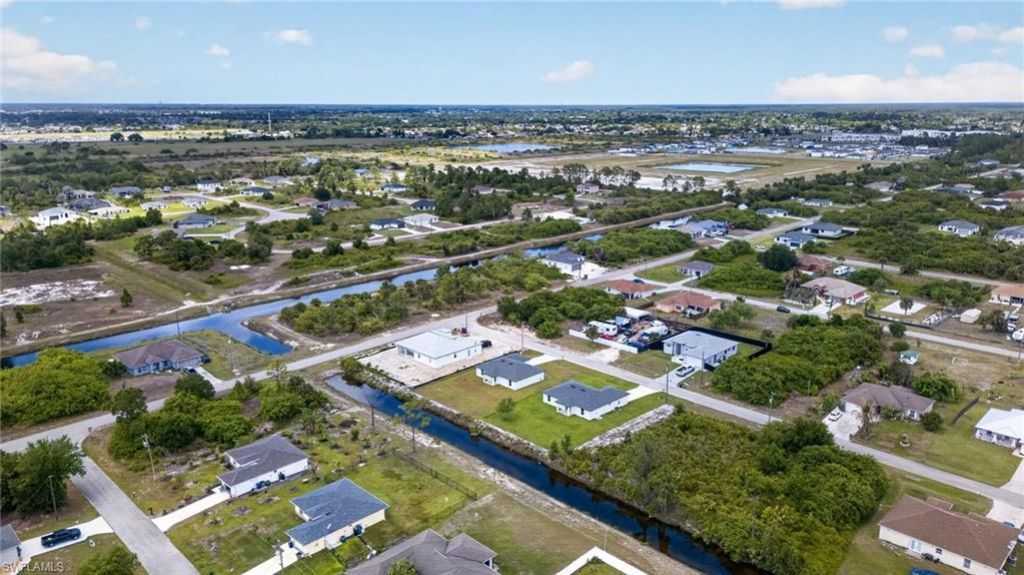 702 Carbon St E, Lehigh Acres, FL 33974 Photo