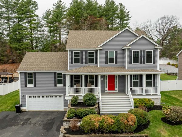 15 Schwinn Drive, Nashua, NH 03062