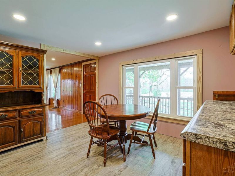 9533 Stephen Young Road, Somers Twp, OH 45311 Photo 12