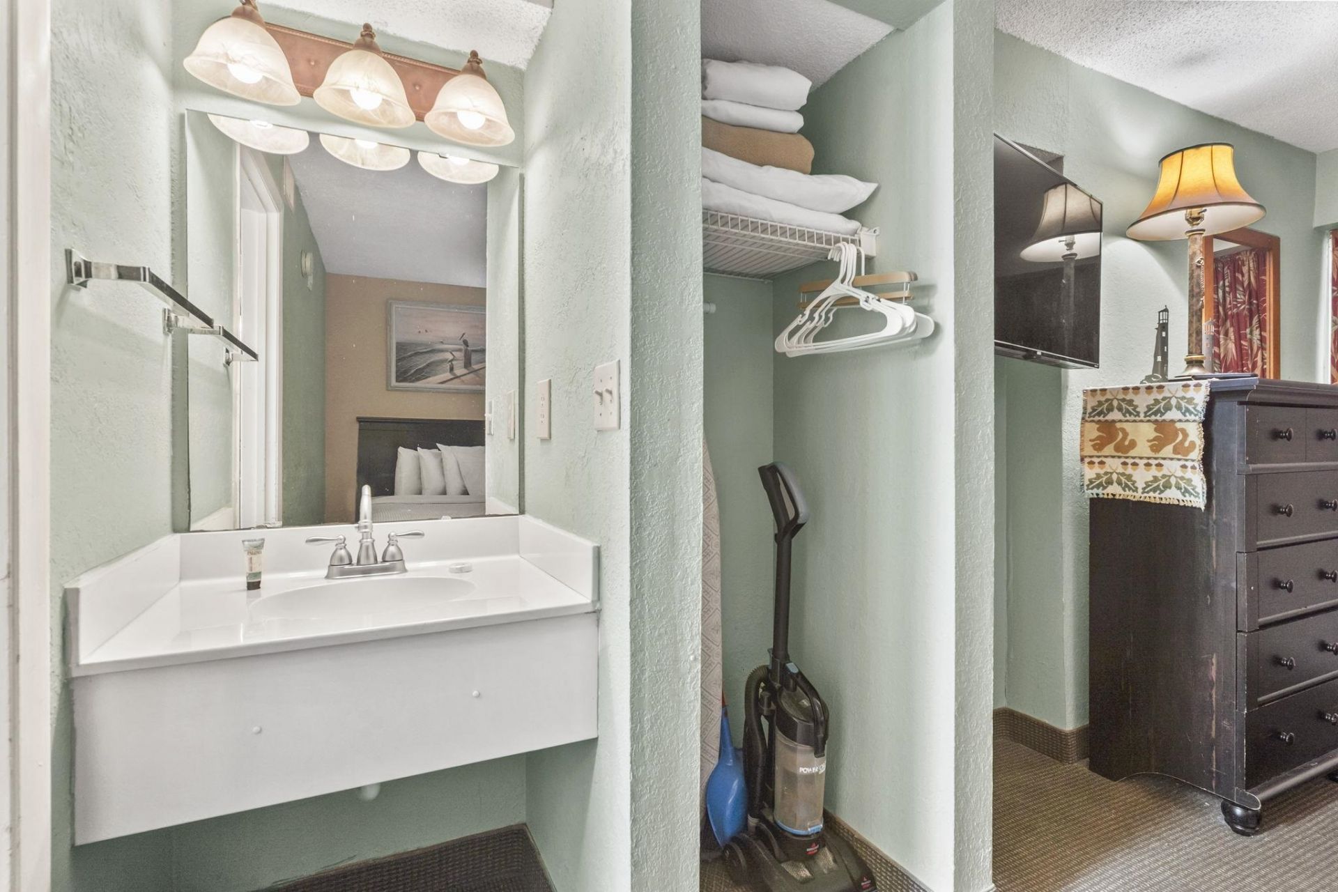 201 74th Ave. N  Photo 10