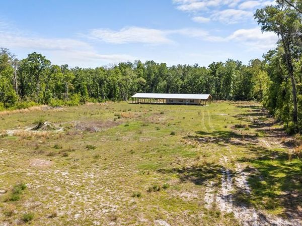 2064 NE 389th Ave, Old Town, FL 32680