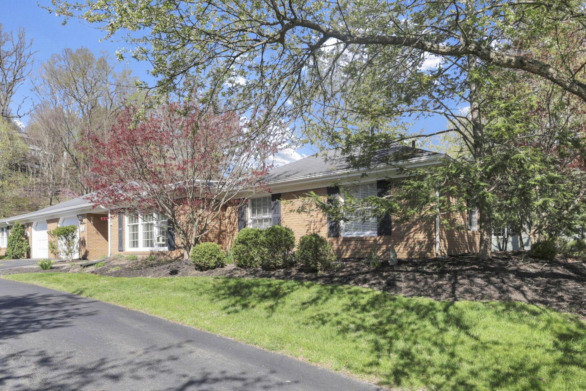 524 W Broadway , Granville, OH 43023 Main Photo