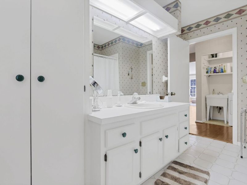 524 W Broadway , Granville, OH 43023 Photo 16