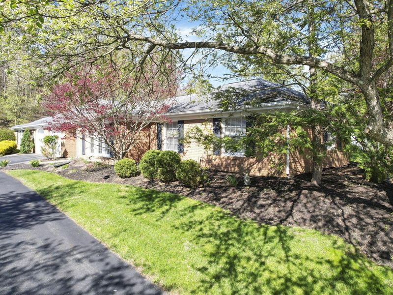 524 W Broadway , Granville, OH 43023 Photo 3