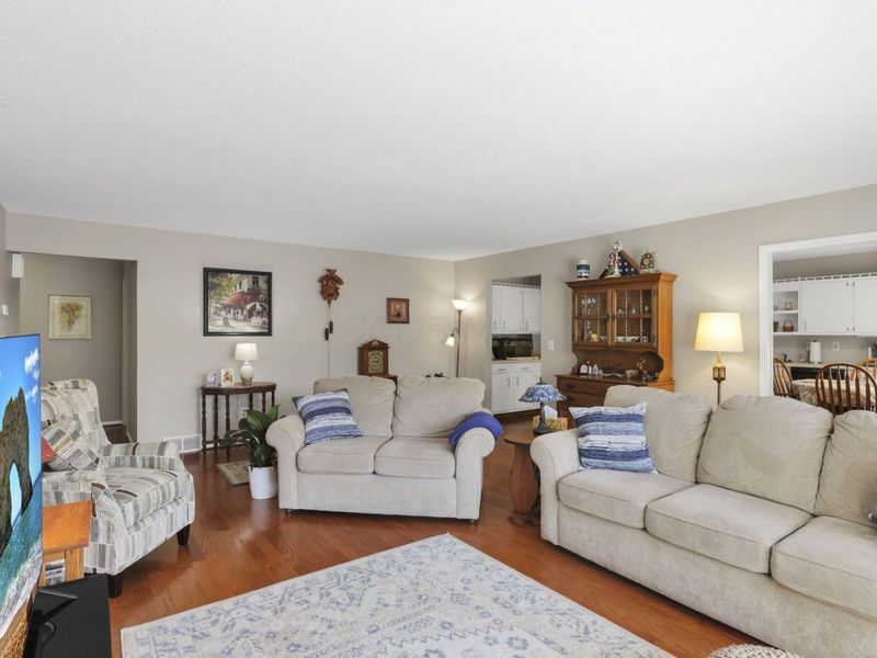 524 W Broadway , Granville, OH 43023 Photo 8