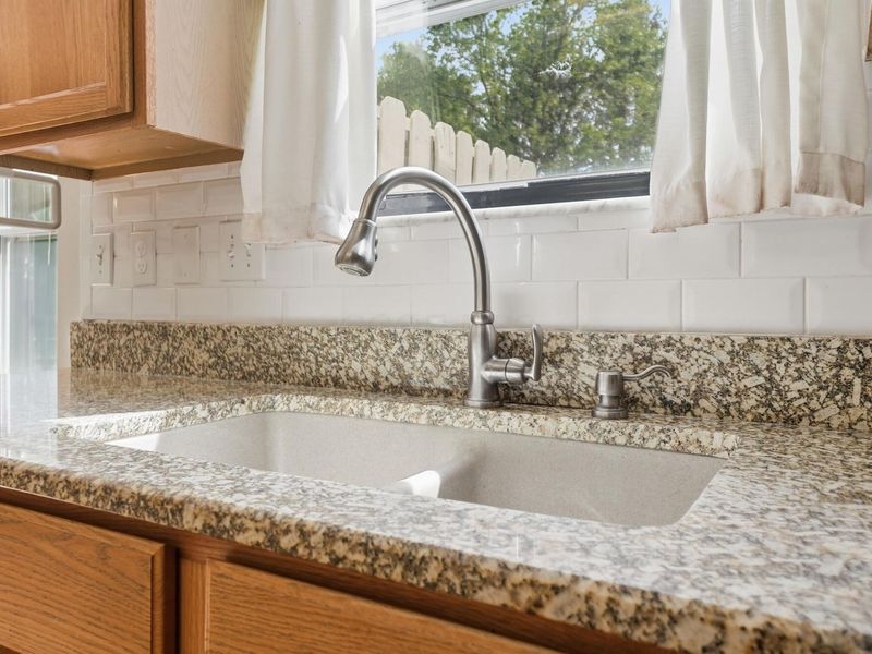 233 Dogwood Drive , Delaware, OH 43015 Photo 20