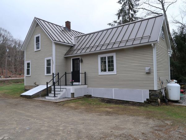 659 Wiscasset Road, Pittston, ME 04345