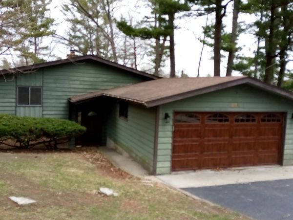 234 Indian Trail , Lake In The Hills, IL 60156