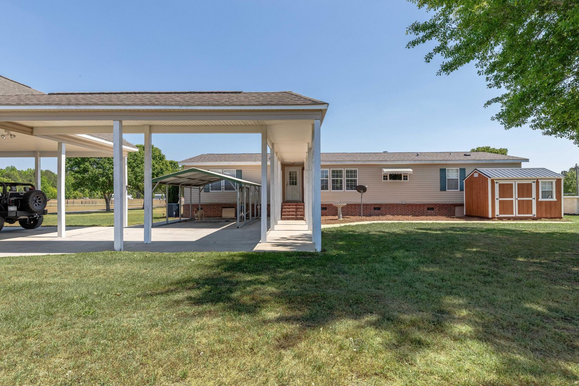 132 Avalon Court Photo 13