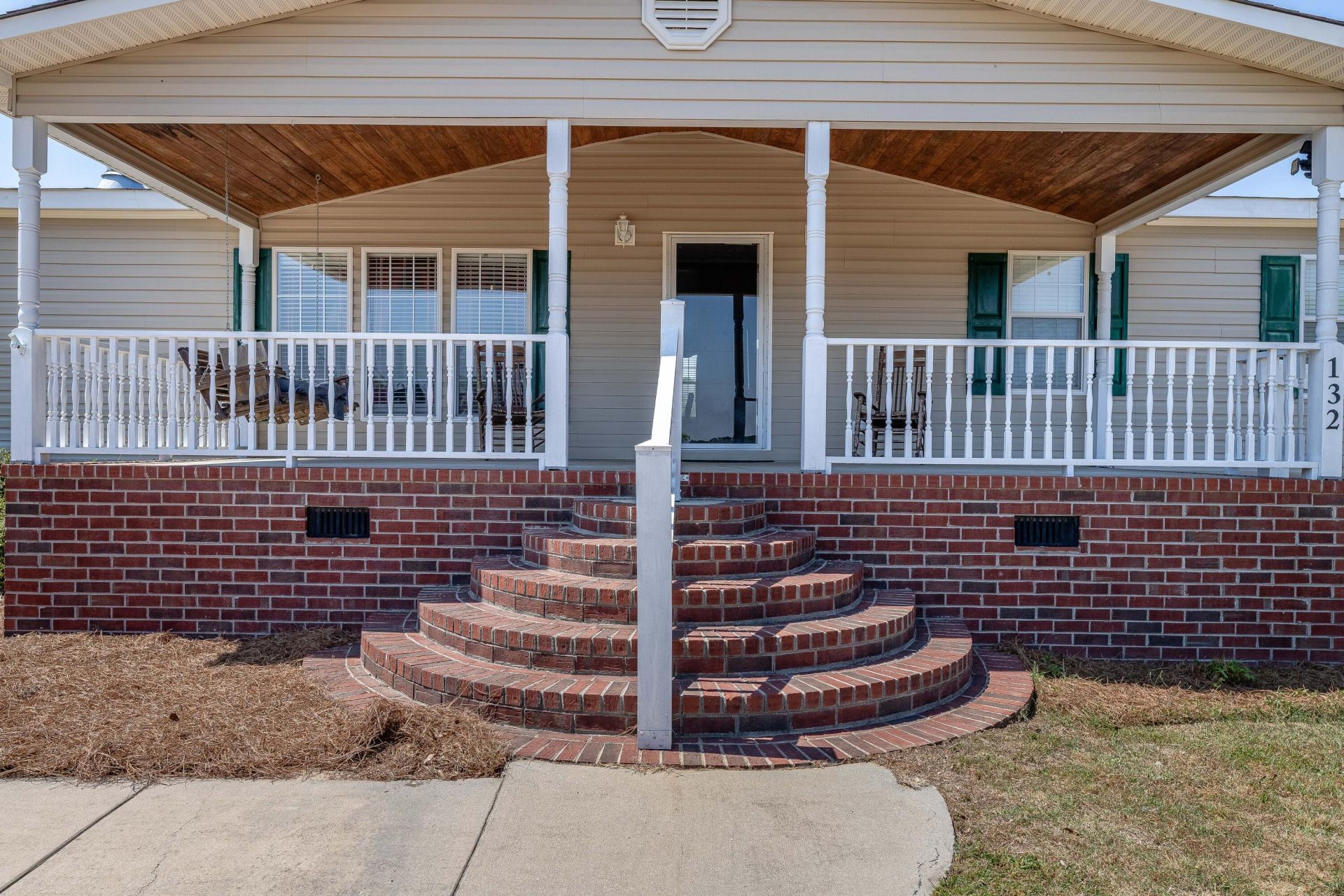 132 Avalon Court Photo 14