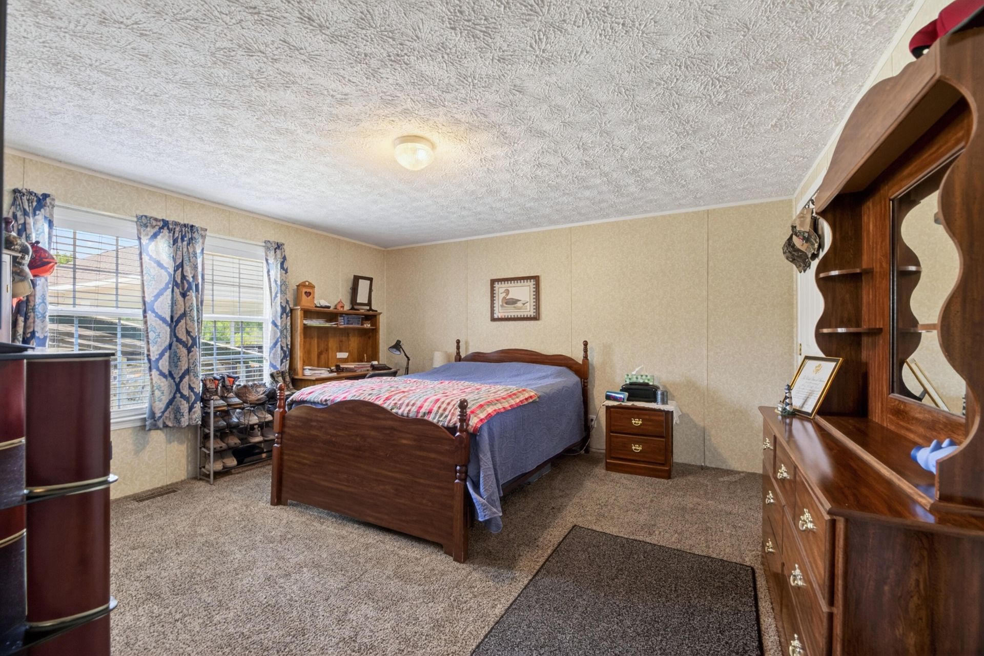 132 Avalon Court Photo 23