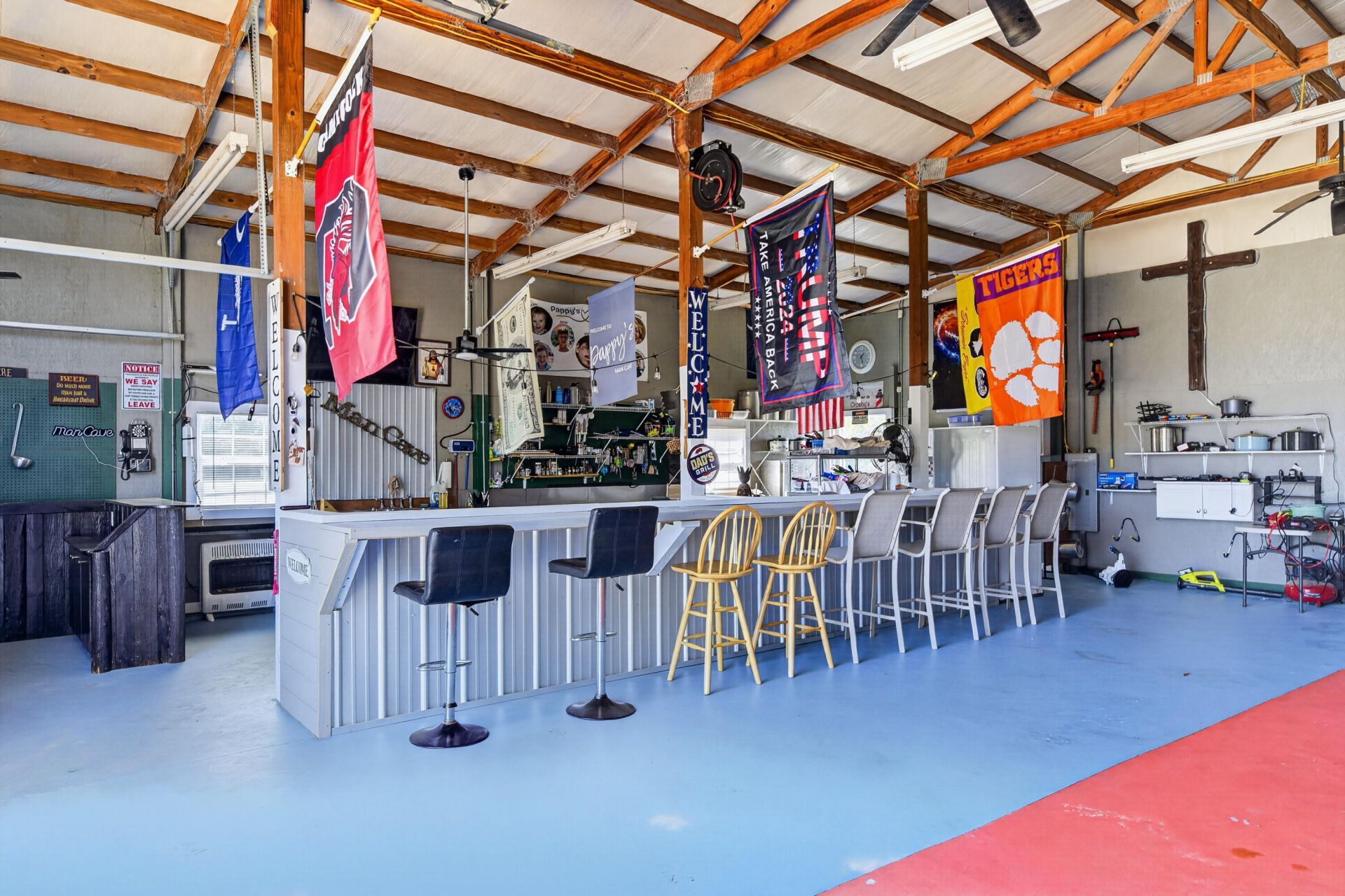 132 Avalon Court Photo 7