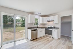 15 Ophir Drive photo 4